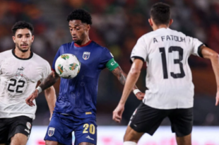 منتخب مصر والرأس الاخضر