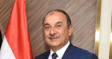 وزير قطاع الأعمال العام